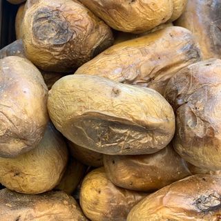 Patatas Al Caliu, Unidad