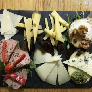 Tabla de quesos & pate            