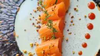 Salmone Smoke