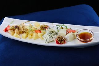 Плато елітних сирів (300г)