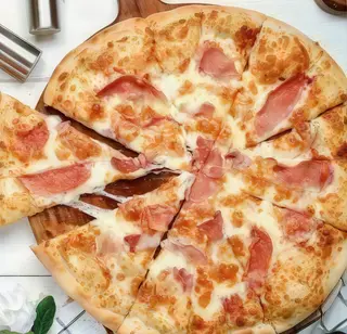 Pizza Nerea (Media Luna)