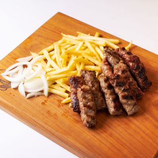 Veliki ćevapi s pomfritom 10 kom