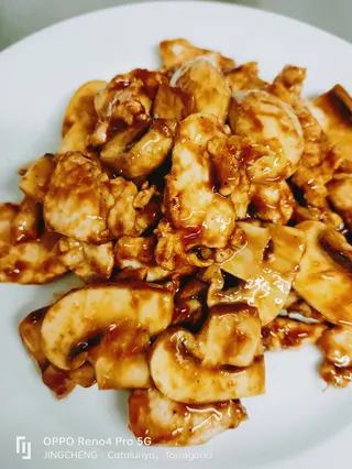 69, Pollo Con Champiñones