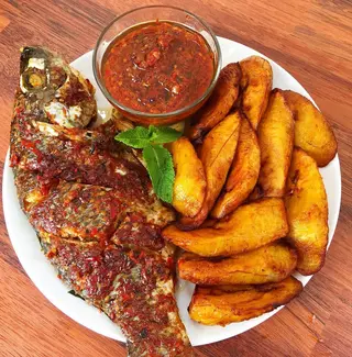 Boiled Plantain With Fried Fish