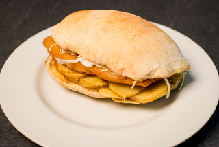 Sendvis cu snitel de pui 390g