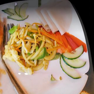 20A.Pollo Y Verduras Con Tortitas