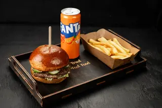 Комбо бургер Fanta 0.33