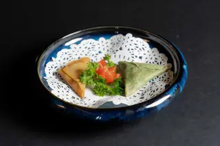012. Samosa - 2 pezzi