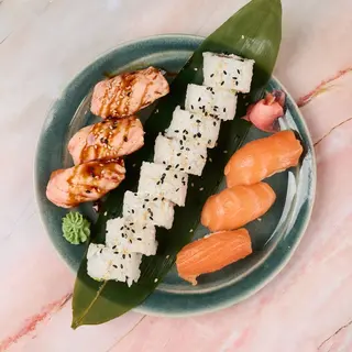 SALMON LOVER BOX