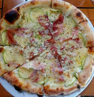 Пица Панчета (400г)