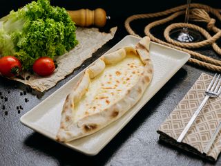 Піде з сиром сулугуні (240г)