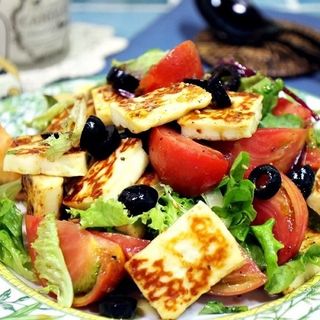 Grilled Cheese Salad