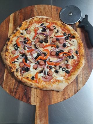 Pizza Taraneasca Ø32cm