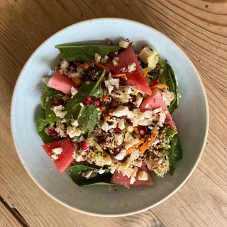 Ensalada de quinoa y garbanzos