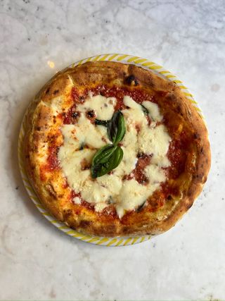 Pizza margherita