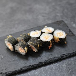 Maki De Salmón En Tempura (8 Pzs.)