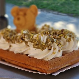 Gofr z Kremem Pistacjowym