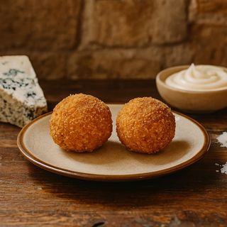 Croquetas Roquefort Miel Y Nueces
