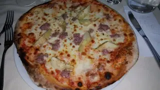 Pizza golosona bufala