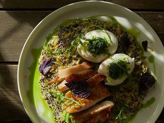 Поживний сніданок з трюфельним кіноа та орзо