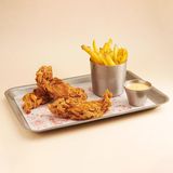 Pollo Frito (250gr) + Patatas Fritas + Mayonesa Kimchi