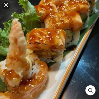 Uramaki Tataki De Salmón Y Langostino Tempura 8u