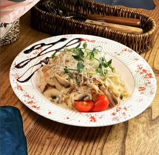 Паста фетучини с курицей и грибами 