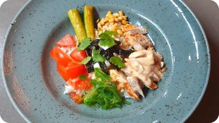 Поке боул с цыплёнком