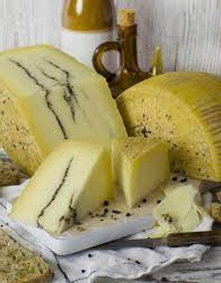 Pecorino z Trufle “Il Piccolo Re” (cena za 200 gr 36,30 PLN)