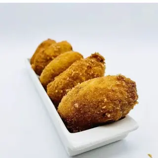 Menú Jalapeño Relleno de queso cheddar 5ud + patatas O Arroz +1 Lata