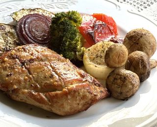 Курячий стейк у медовому соусі