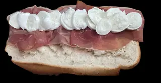 Filone Prosciutto crudo e provola di Agerola