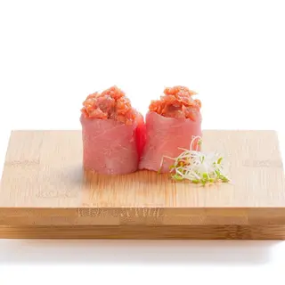 143. Gunkan spicy tonno - 2 pezzi