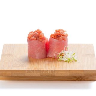 143. Gunkan spicy tonno - 2 pezzi
