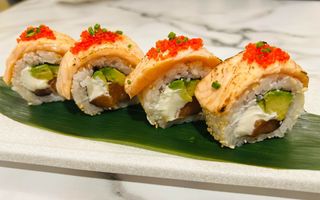 128.- Salmon Tataki Roll ( 4 Uds.)