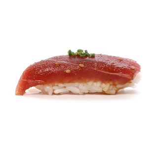 NIGIRI ATÚN YAKINIKU