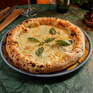 Pizza Quatro formaggi