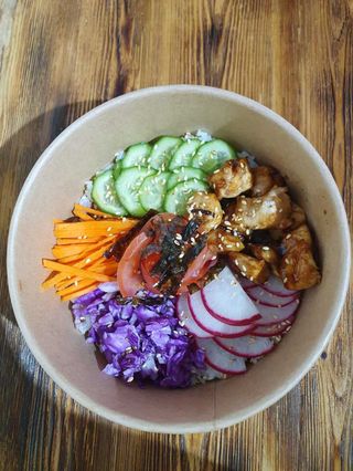 Боул с курицей с соусом Терияки