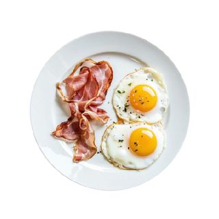 Huevos rotos con jamón (ración)