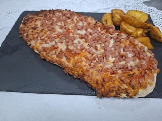 Pan pizza de jamón York y queso