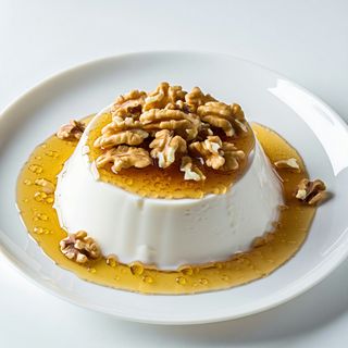 Везувий с мед и орехи