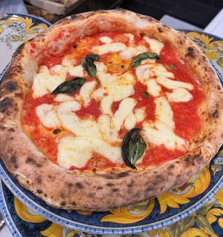 Margherita con bufala