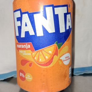 Fanta Naranja lata 330ml.