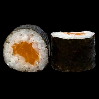 Макі з лососем (120г)