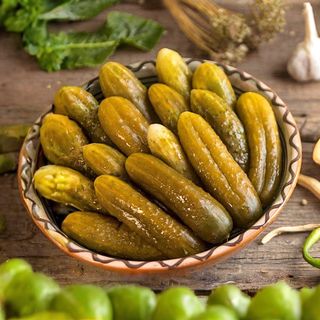 Соленые огурцы