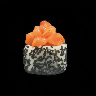 Spinach Spicy Salmon - 4Pcs