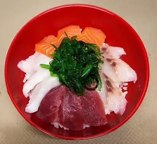 80. Poke Surtido De Pescado