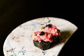 GUNKAN DE TORO CON WASABI NATURAL