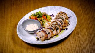 Куриный рулет с грибами (1 пор.)