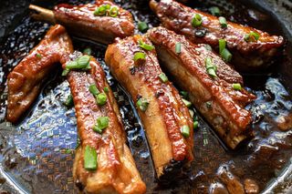 2 Roasted pork ribs (plain) with kachumbali